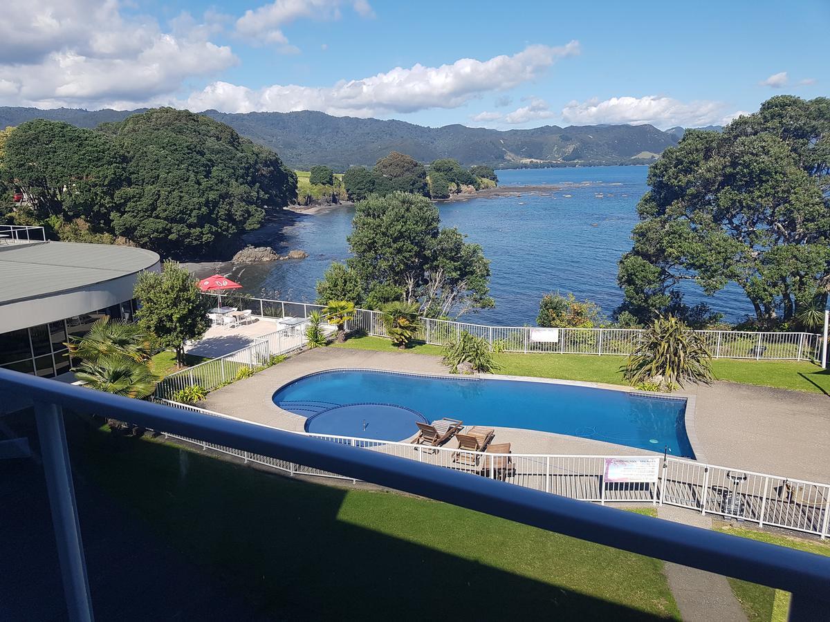 Te Kaha Beach Hotel Luaran gambar