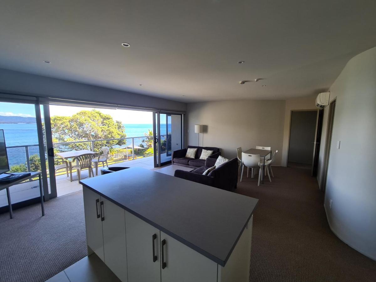 Te Kaha Beach Hotel Luaran gambar
