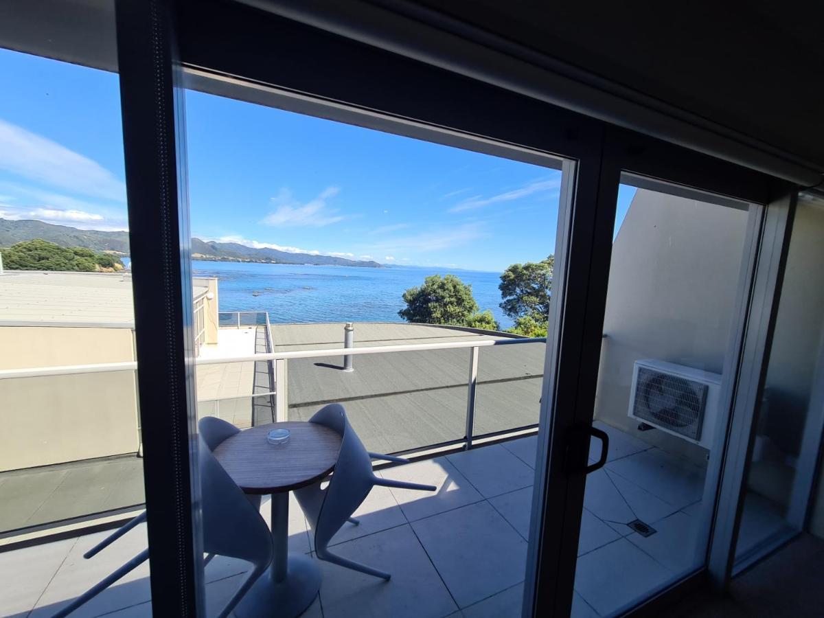Te Kaha Beach Hotel Luaran gambar