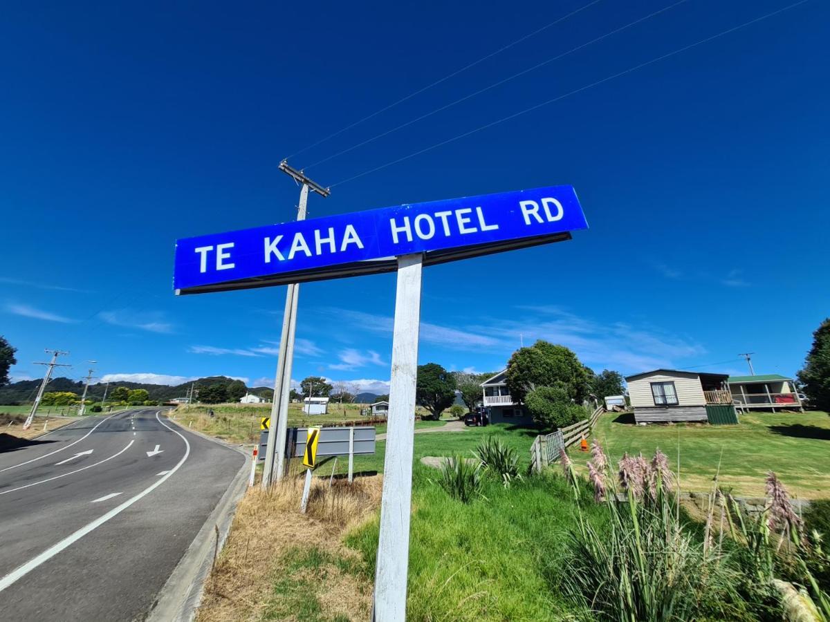 Te Kaha Beach Hotel Luaran gambar